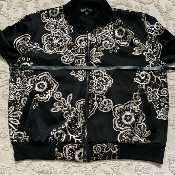 LuLaRoe Elegant Embroidered Bomber Jacket xxs - Picture 3 of 13